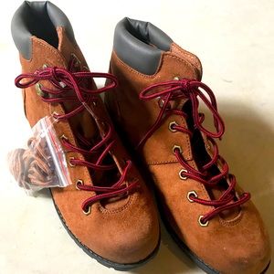 American Eagle boots